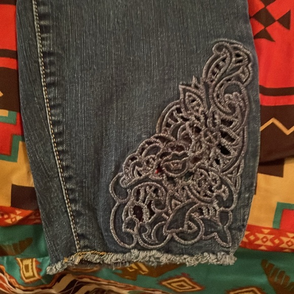 Torrid Premium cropped jeans - Picture 6 of 7